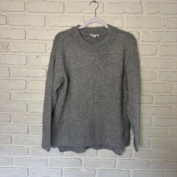 For The Republic Sweaters - For The Republic Gray Crewneck Knit Sweater Women's Size Medium